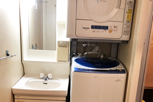 関西シェアハウス,天保山第五コーポ1号棟,洗面台、洗濯機・乾燥機